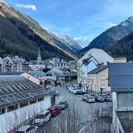 Centre Ville, T2 Avec Terrasse Et Parking Couvert. Cauterets Exteriör bild